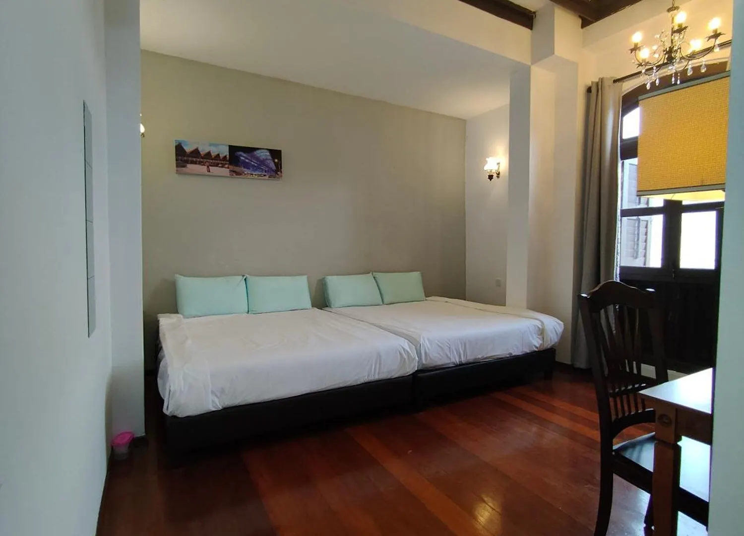 Carnarvon Heritge Lodge George Town